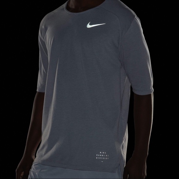NWT MENS NIKE RUN DIVISION RISE 365 RUNNING SHIRT - Picture 2 of 3